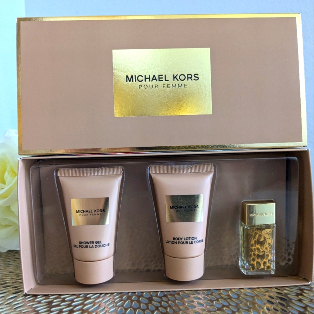 Michael kors mini gift set